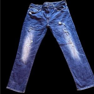 Men’s American Eagle next level flex distressed jeans
